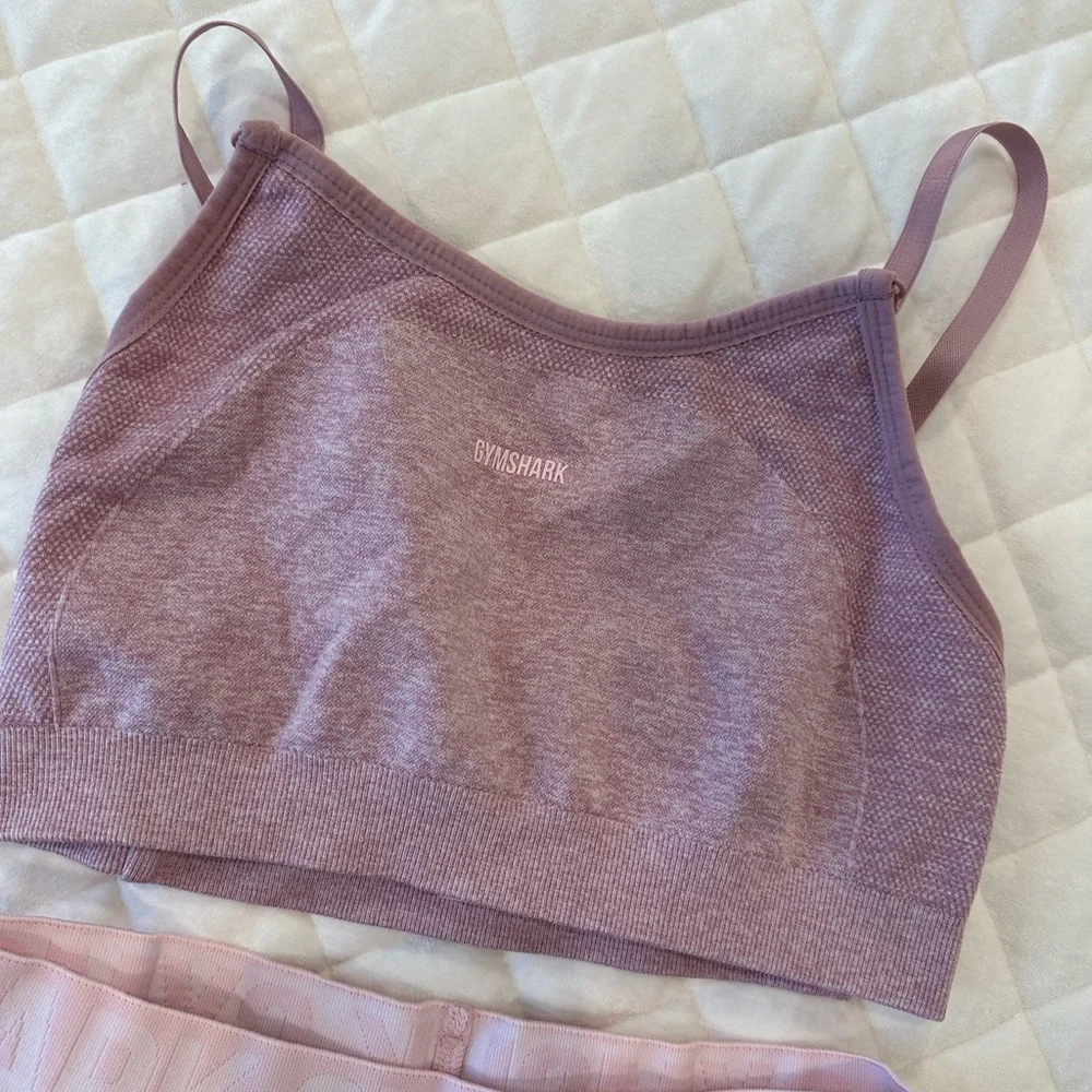 Gym shark - Picture 2 of 3